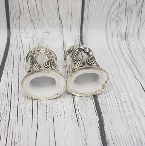 Vintage Salt and Pepper Metal Silver from The Silea Manufacture - Picture 6 of 8